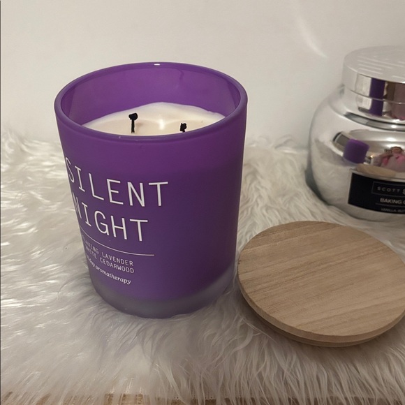 4 Candles ✨💜 - Bath & Body Works, Votivo, etc. - Picture 9 of 10